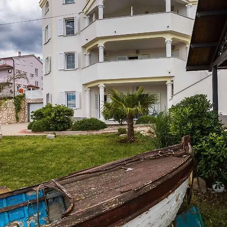 Apartament In 5515